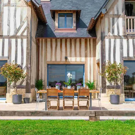 펜션 Superbe Avec Piscine Interieure Chauffee